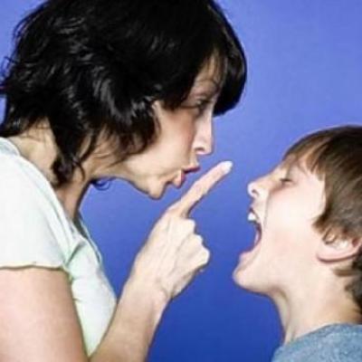 Cách ứng xử người mẹ khi nghe con nói ghét mình khiến cả thế giới suy ngẫm và thán phục